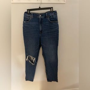 Abercrombie ankle straight ultra high rise jean size 32.